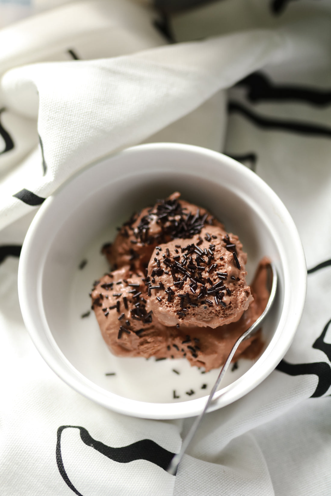RECEPTE // Mājās gatavots saldējums - šokolādes