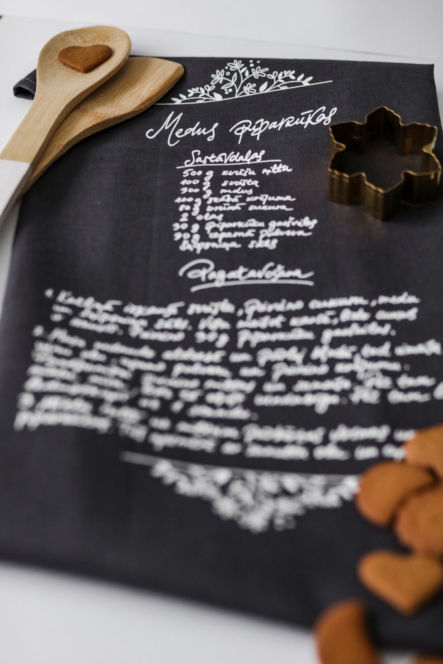 Lina dvielītis ar medus piparkūku recepti, pelēks