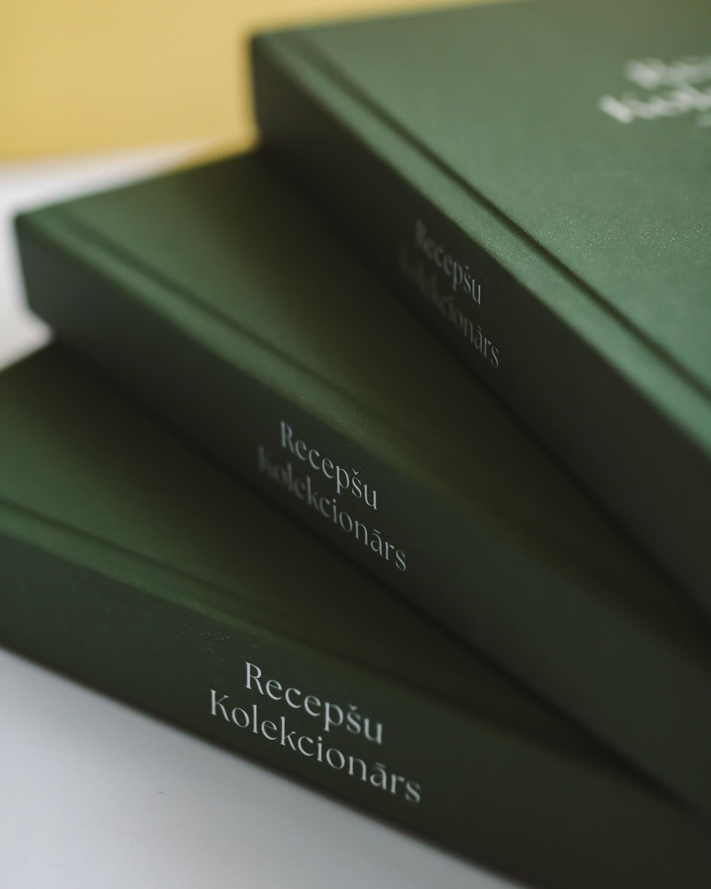 Divas grāmatas Recepšu kolekcionārs